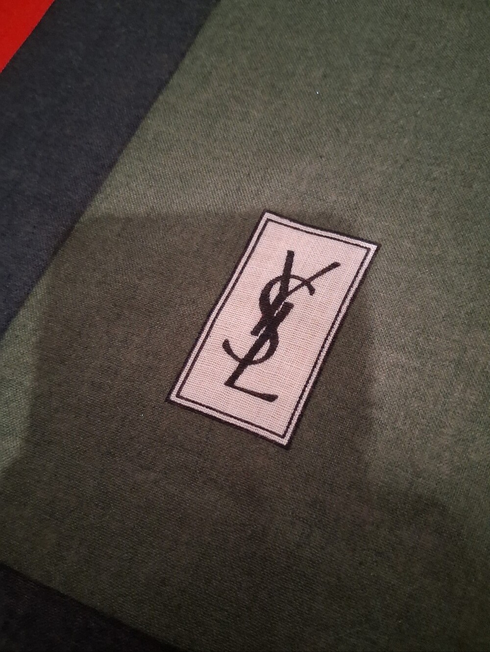 YSL Wrap - Picture 8 of 9